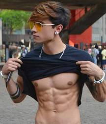 showing sixpacks 5cb27657480bf.jpg