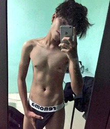 skimpy 5cb7b917f18d6.jpg