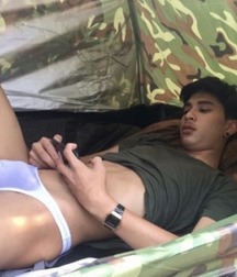 skimpy 5cb7b92569cfb.jpg