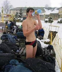 speedos 5cb8e723a8098.jpg