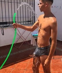twink 5cb8e77055e11.jpg
