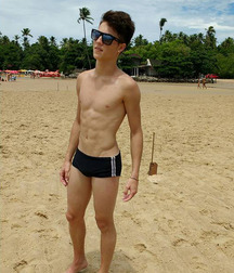 twink 5cb8e77610707.jpg