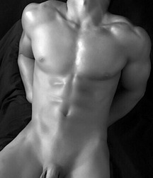 black and white nudes 5cc718f922303.jpg