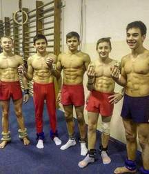 twinks topless 5ccc616b0ff96.jpg