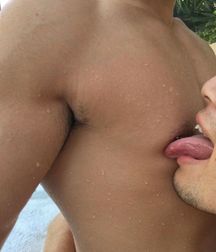 passionate 5ccc61fb18082.jpg