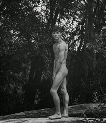monochrome males 5cdb634f81f2b.jpg