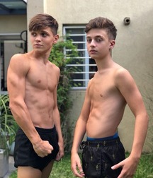 topless twinks 5cdb71c1b7bcf.jpg