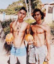 topless twinks 5cdb71c96b4ce.jpg
