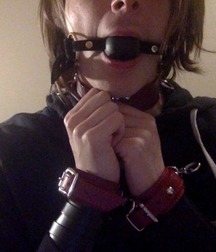 boys in bondage 5cdcbffa2045b.jpg