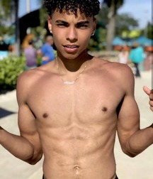topless twinks 2 5ce13b6e65c94.jpg