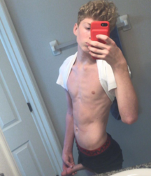 picture me 5ce2d089474ec.png