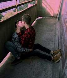 smooching 5ceeb74cc65b6.jpg