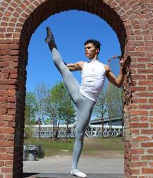 athletic twinks 5cf85d879a342.jpg