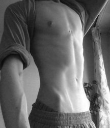 tasty  torsos 5cfb98852c88f.jpg