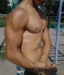 tasty  torsos 5cfb98955eb9b.jpg
