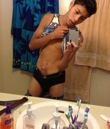 shared selfies 5d07a714a3e89.jpg