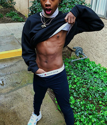 shirtless 5d07a96b4df87.jpg