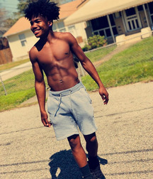 shirtless 5d07a97ad3b3e.jpg