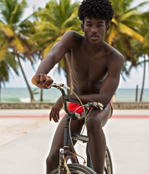 shirtless 5d07a97ead594.jpg