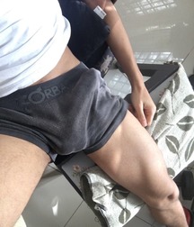 crotch watch 5d08e0365d734.jpg