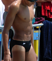speedos set 5d0a6177a8424.jpg