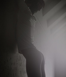 monochrome nudes 5d0e230db7cd3.jpg