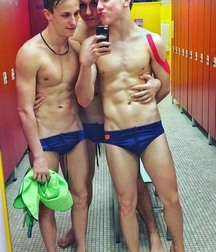 swimwear 5d0e23ea19411.jpg