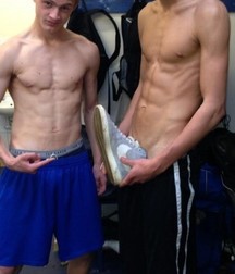 no shirt required 5d1363f659dfb.jpg