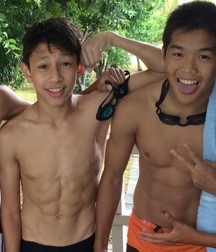 no shirt required 5d1364062a40c.jpg