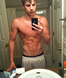 shirtless snapshots 5d15889a41579.jpg