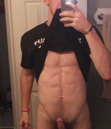 no pants 5d17f7d26b9f8.png
