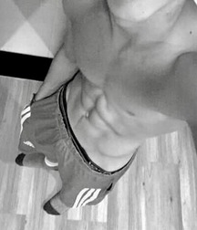 no shirts 5d1cd63011d4a.jpg