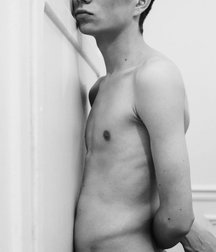 no shirts 5d1cd637b90e1.jpg