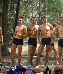topless twinkies 5d31d7634b8cf.jpg
