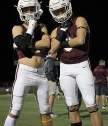 teammates 5d3344bd67f56.jpg