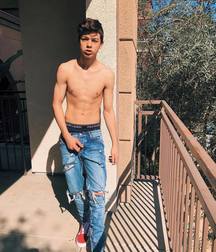 shirtless solos 5d39b6fa27718.jpg