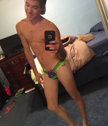 skimpy 5d3f8c2519c5a.jpg