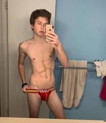skimpy twinkies 5d4597253f035.jpg