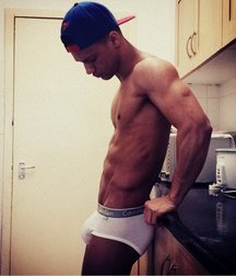 shirtless capboys 5d5753f50172d.jpg