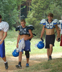 team players 5d5af3219cc5e.jpg