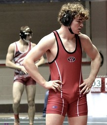wrestlers  5d5ebb65f3b33.jpg