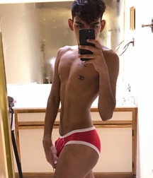 see my pecs 5d67e86d16666.jpg