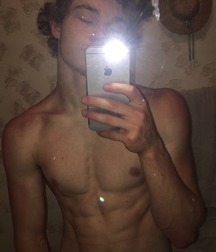 see my pecs 5d67e870e9ed8.jpg