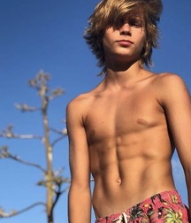 longhairf lads 5d8120fd68cea.jpg