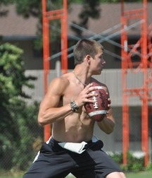 sporty twinks 5d83793956686.jpg