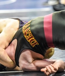 wrestling action 5d8e263613411.jpg