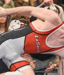 wrestling action 5d8e263e5e9dc.jpg
