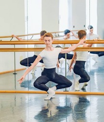 ballet boys 5d92896f6083b.jpg