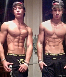 flex your pecs