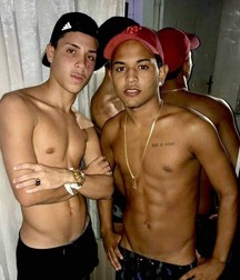 duos 5dae4581da64c.jpg